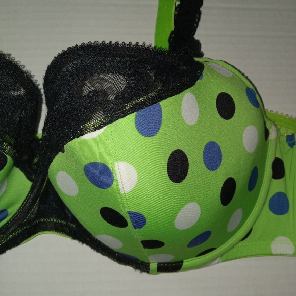 Cacique wire bra 42C with Polka dots - Picture 2 of 6